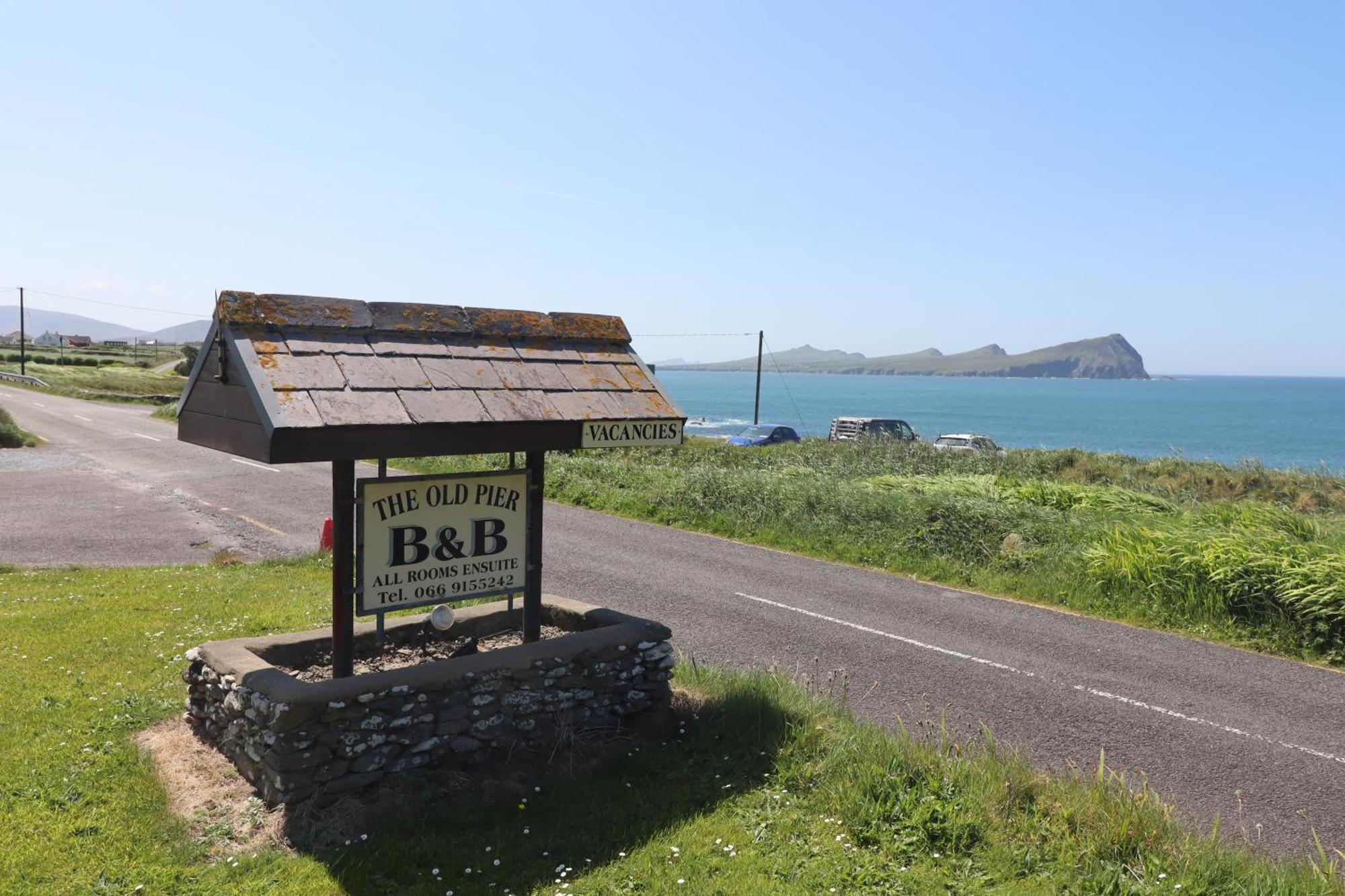 The Old Pier Guest Accommodation, Bed Only, No Breakfast Ballydavid Exteriér fotografie
